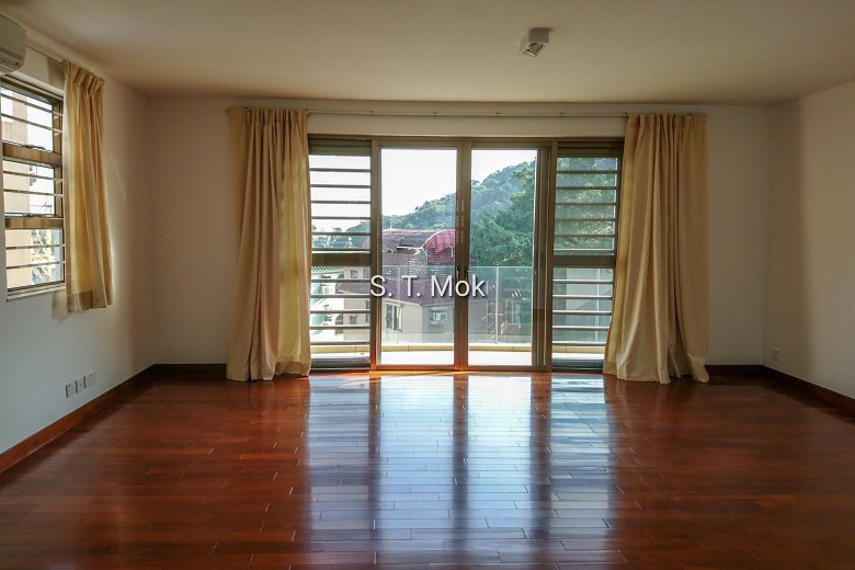 Clearwater Bay Village House